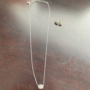 Kendra Scott set of earrings and necklace